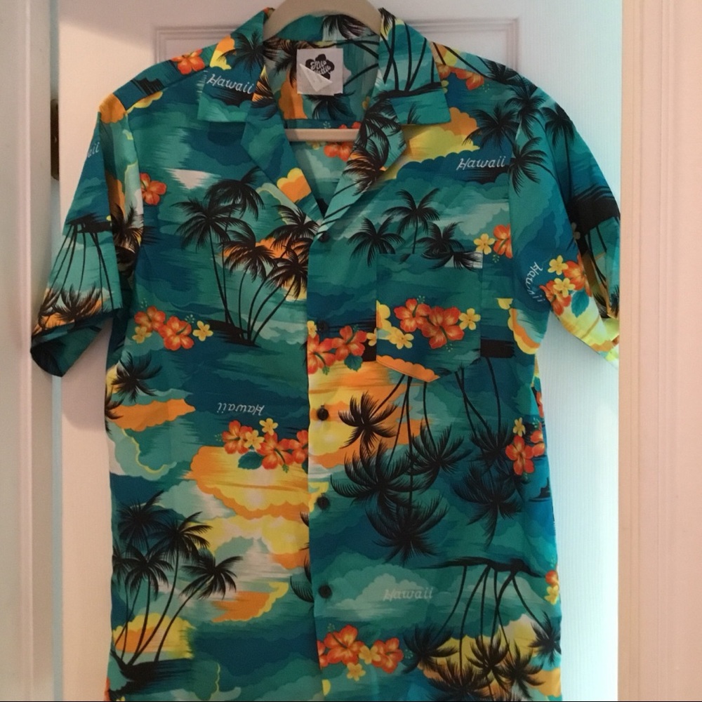 Hilo Hattie Hawaiian Shirt